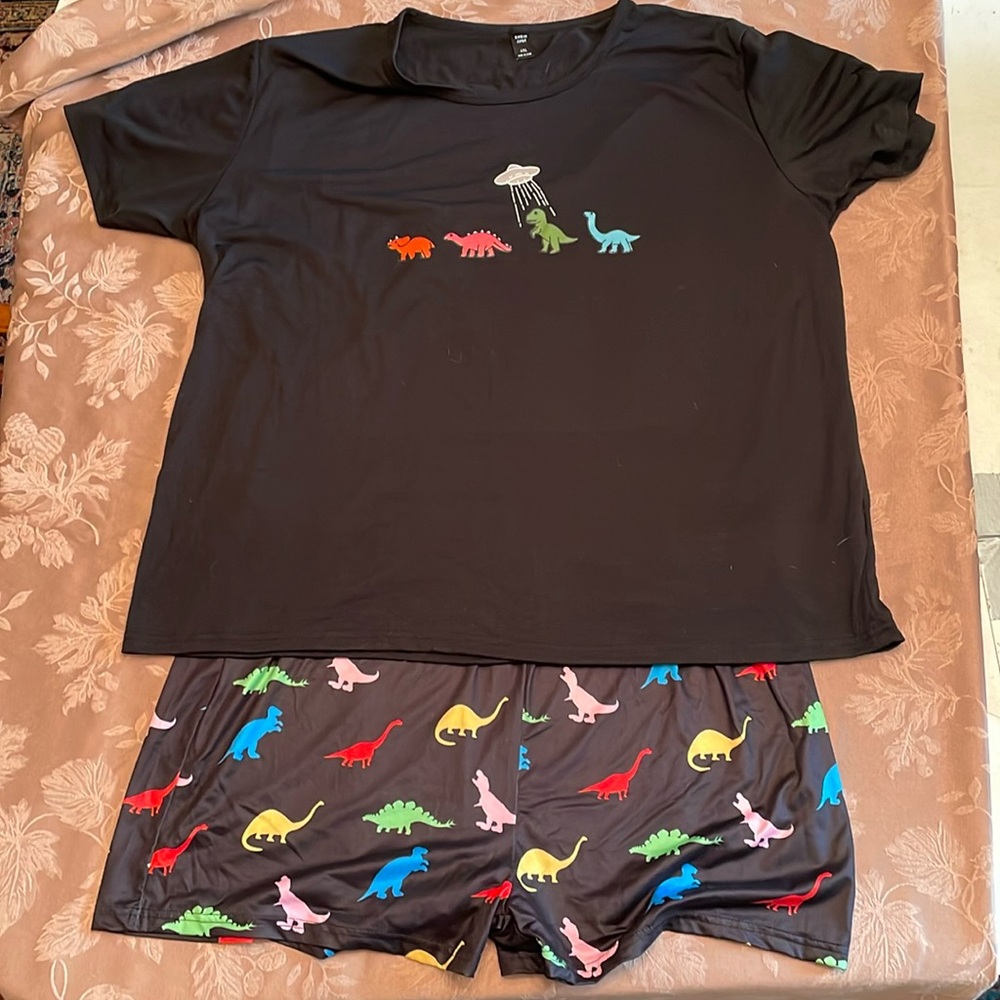 SHEIN Curve dinosaur lounge set